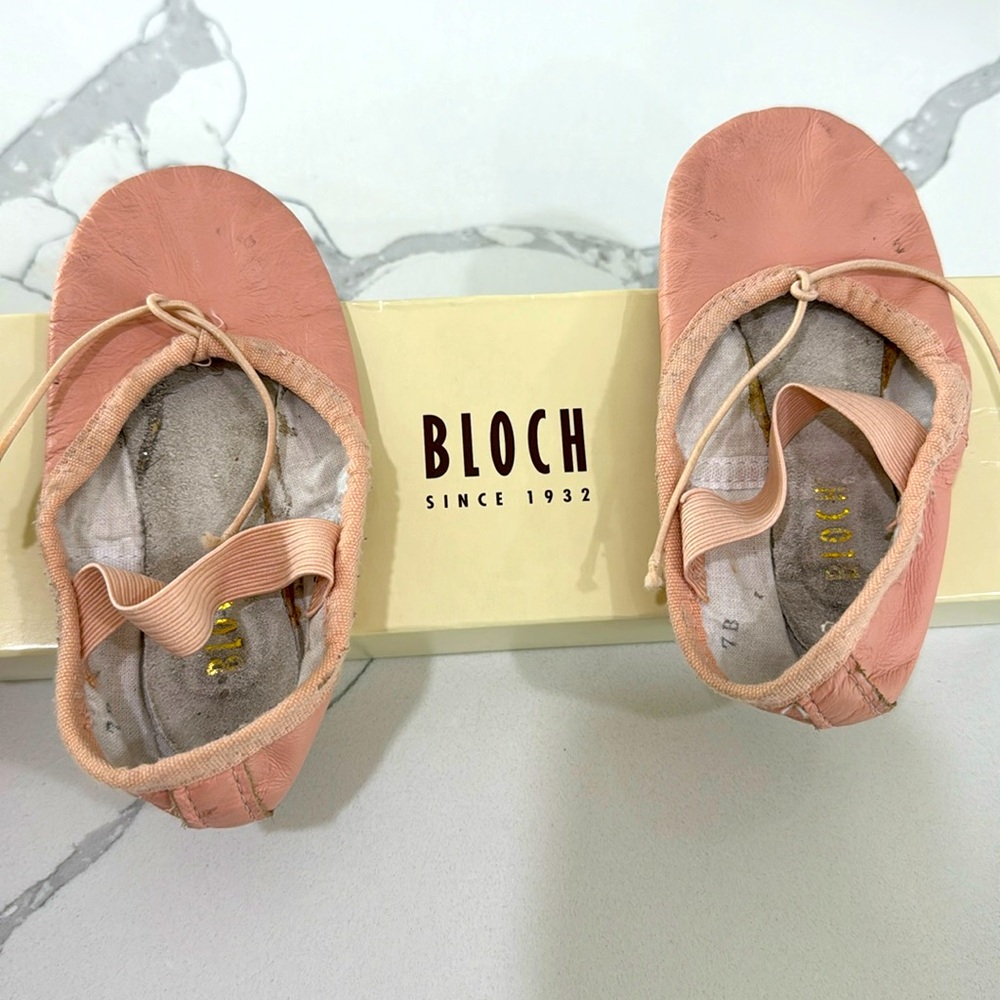 BLOCH—Childrens Dansoft Leather Ballet Shoes